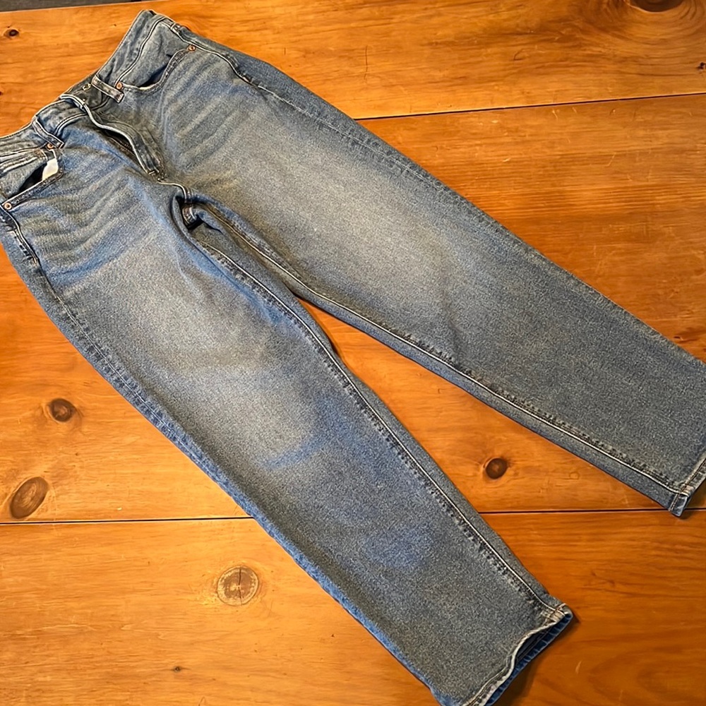 American Eagle Mom Jeans